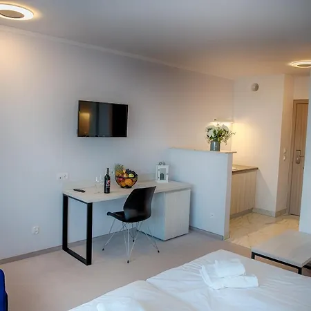 公寓式酒店 Mielno Holiday Apartments 梅尔诺